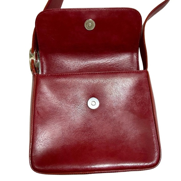 Vintage Oroton Red Leather Shoulder Bag with Silver Ring Detail - Picture 9 of 11
